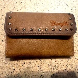 Wrangler wallet brown